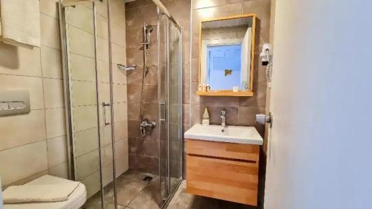 Letstay - 140