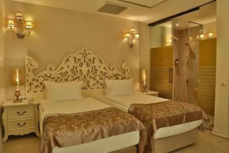 Elegance East - 123