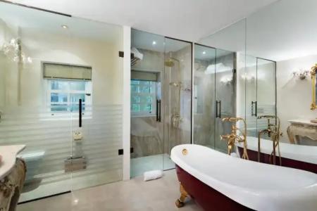 Elegance East - 108