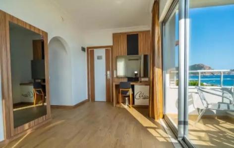 Kleopatra Celine - 119