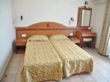 Quadruple Family Suite