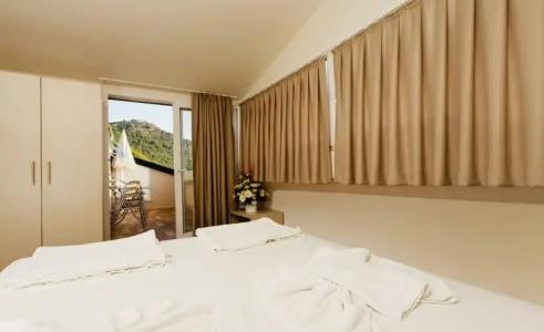 La Gaia - Adult Only - 3