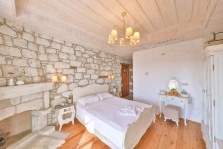 Imren Han - Special Category - 95