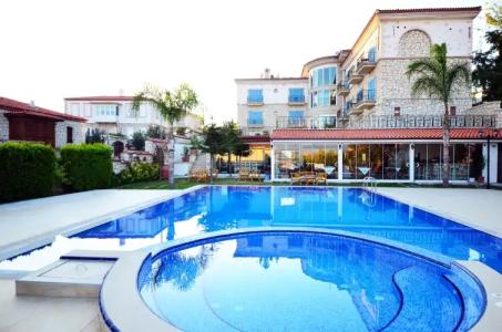 Imren Han - Special Category - 18