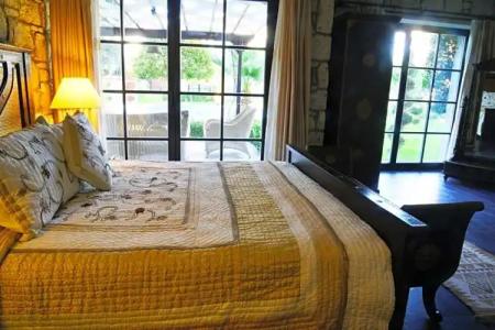 Imren Han - Special Category - 73