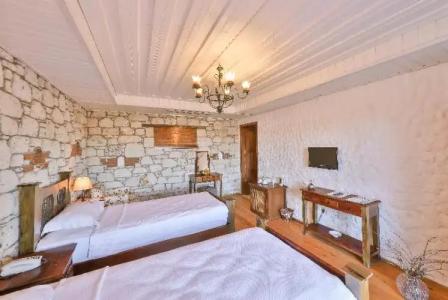 Imren Han - Special Category - 68