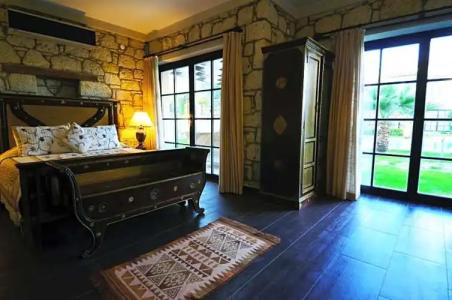 Imren Han - Special Category - 76