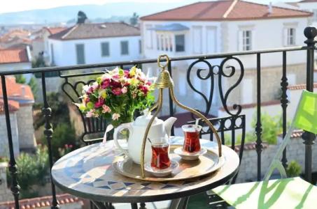 Imren Han - Special Category - 101