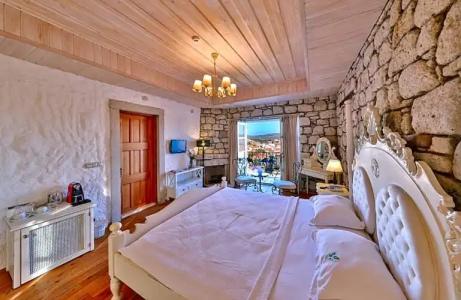 Imren Han - Special Category - 90