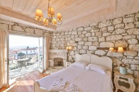 Imren Han - Special Category - 99