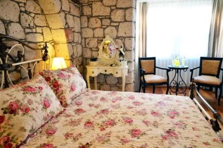 Imren Han - Special Category - 51