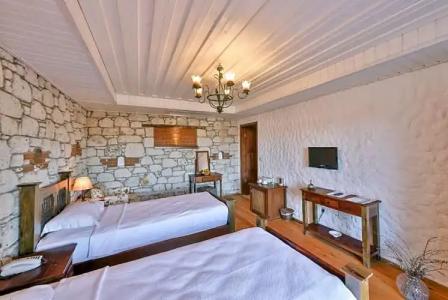 Imren Han - Special Category - 35