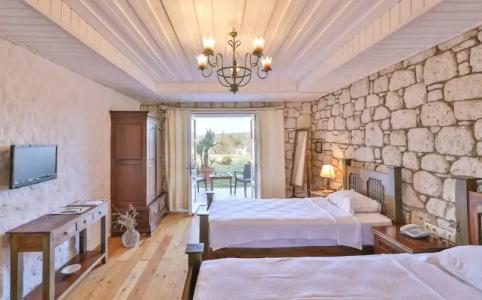 Imren Han - Special Category - 67