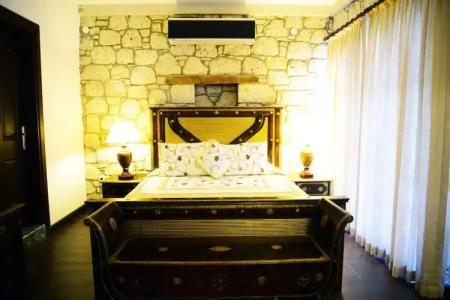 Imren Han - Special Category - 136