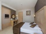 Standard Double room with land view