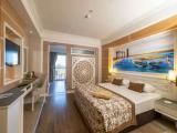 Standard room with balcony and with land view