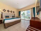 2 rooms Family Suite with balcony