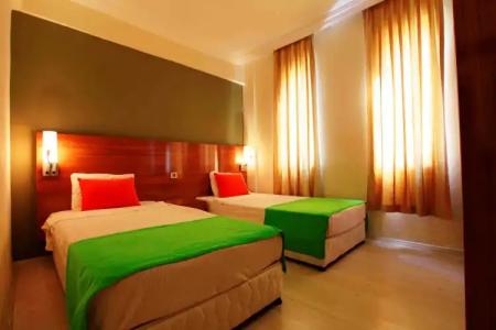 Sunlight Garden - 96