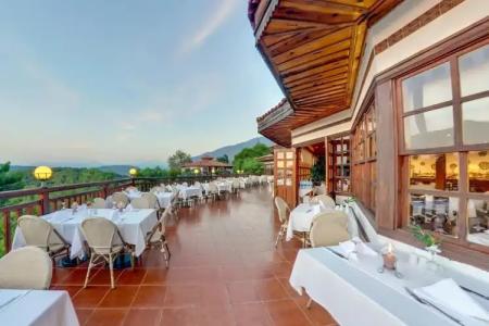 Montana Pine Resort - All Inclusive - 38