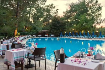 Montana Pine Resort - All Inclusive - 37