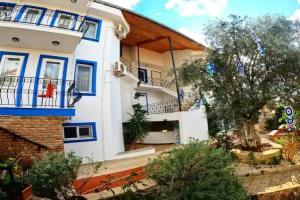 California Apart, Oludeniz