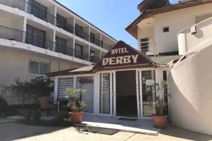 Derby Hotel, Akbuk