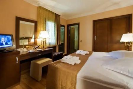 Latanya Park Resort - 111