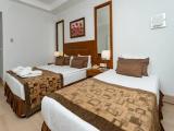 Standard Triple room with sea view