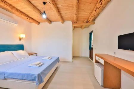 St. Nicholas Pension - 84