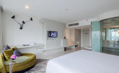 Centara Watergate Pavillion Bangkok - SHA Extra Plus Certified - 10