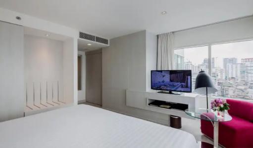 Centara Watergate Pavillion Bangkok - SHA Extra Plus Certified - 11