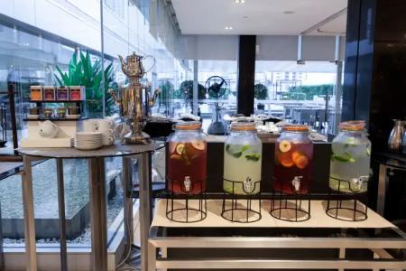 Centara Watergate Pavillion Bangkok - SHA Extra Plus Certified - 23