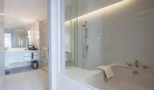 Centara Watergate Pavillion Bangkok - SHA Extra Plus Certified - 54