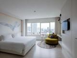 Deluxe Double room with city view