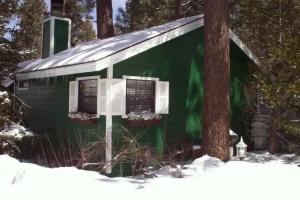 Big Bear Manor Spa Cabins, Big Bear Lake