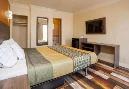 Economy Inn Hollywood - 13