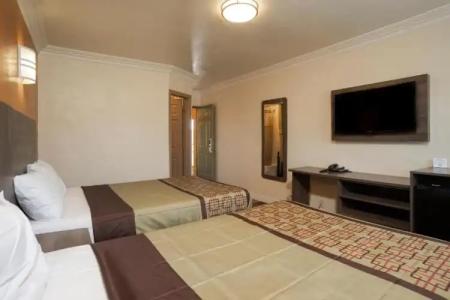 Economy Inn Hollywood - 24