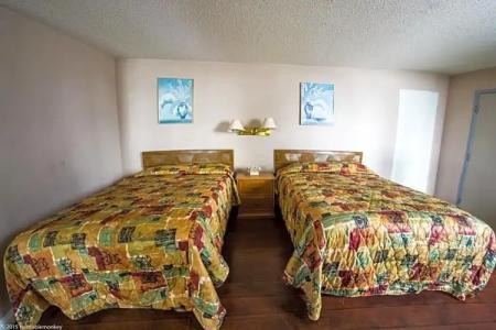 Hollywood La Brea Inn - 32