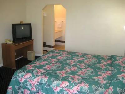 Hollywood La Brea Inn - 5