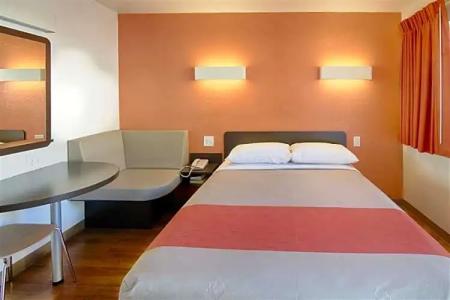 Motel 6-Mammoth Lakes, CA - 34