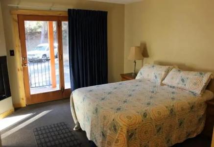 4 Seasons Inn on Fall River - 38