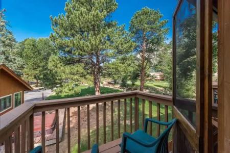 4 Seasons Inn on Fall River - 74