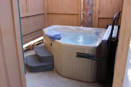 4 Seasons Inn on Fall River - 103