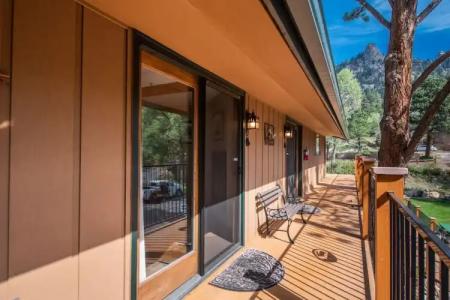 4 Seasons Inn on Fall River - 83