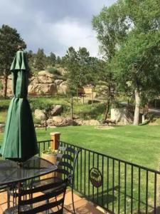 4 Seasons Inn on Fall River - 14