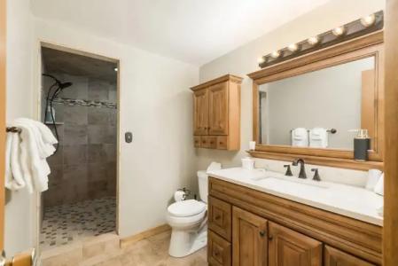 4 Seasons Inn on Fall River - 22