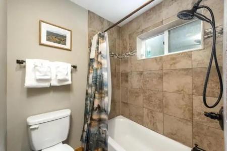 4 Seasons Inn on Fall River - 10