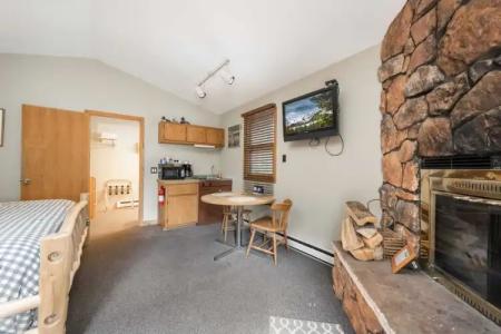 4 Seasons Inn on Fall River - 116