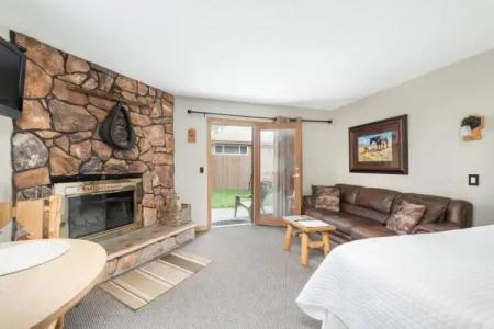 4 Seasons Inn on Fall River - 87