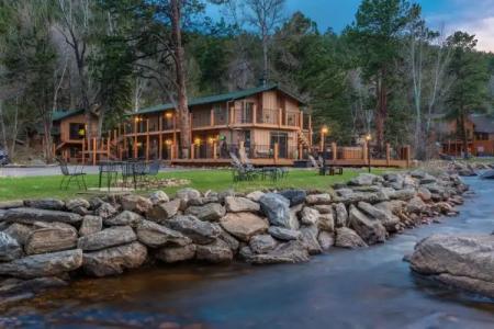 4 Seasons Inn on Fall River - 47